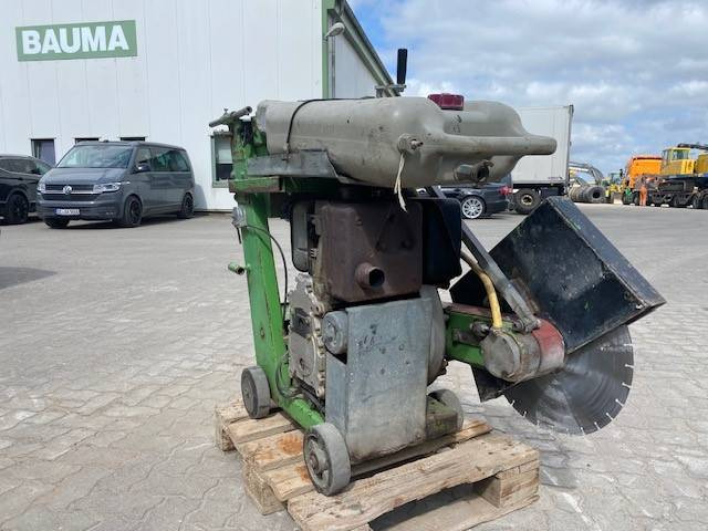 Lissmac FS-16 D/I (12005321) - Construction machinery: picture 4 Lissmac FS-16 D/I (12005321) - Construction machinery: picture 4