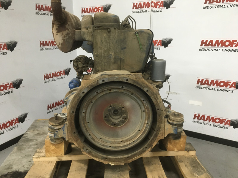 Deutz F4L912 USED - Construction machinery: picture 3 Deutz F4L912 USED - Construction machinery: picture 3