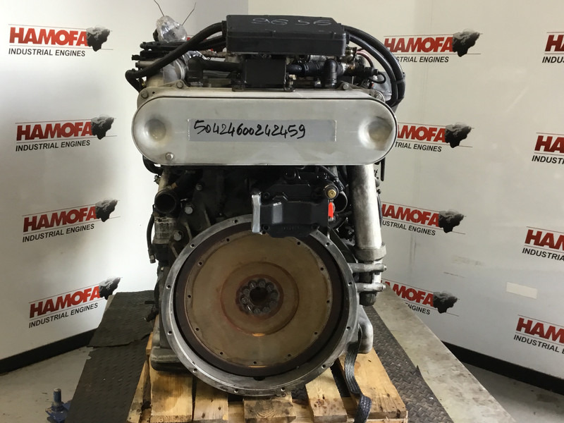 MAN D2066 LOH26 USED - Engine for Construction machinery: picture 2 MAN D2066 LOH26 USED - Engine for Construction machinery: picture 2