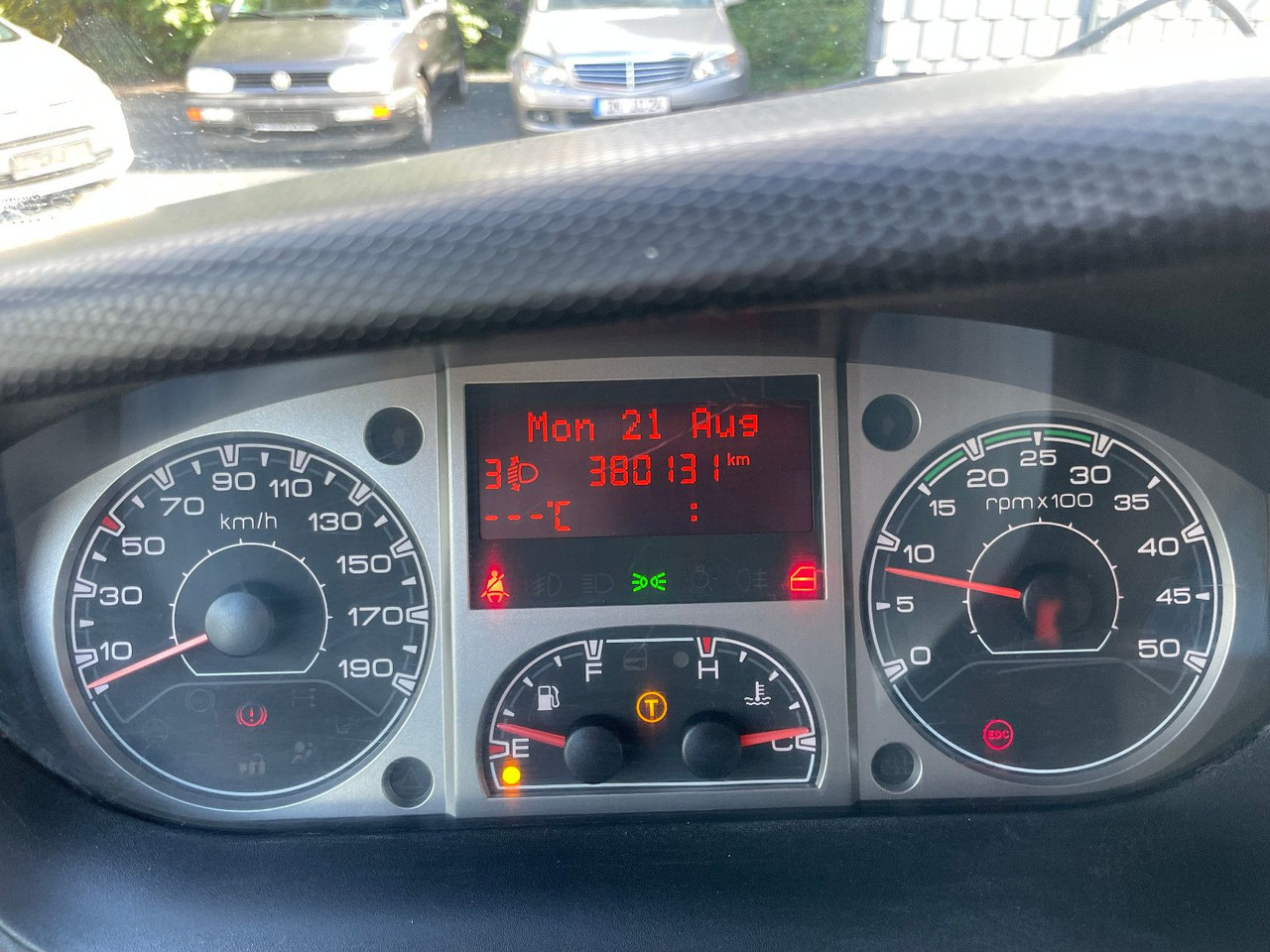 Iveco Daily 35S14 Pritsche, DoKa, Klima on lease Iveco Daily 35S14 Pritsche, DoKa, Klima: picture 27 Iveco Daily 35S14 Pritsche, DoKa, Klima on lease Iveco Daily 35S14 Pritsche, DoKa, Klima: picture 27