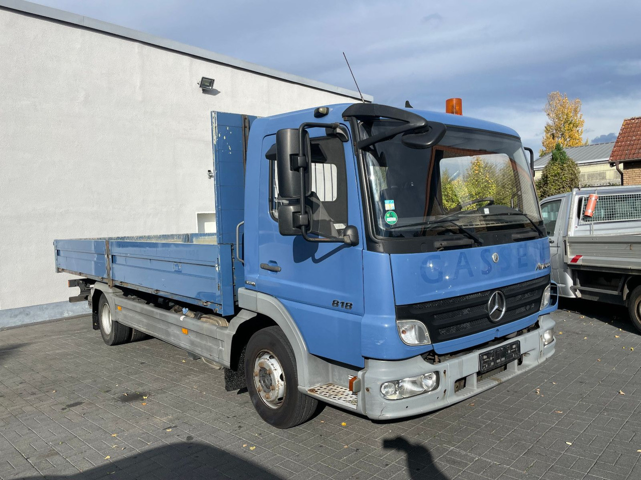 Mercedes-Benz Atego 818 Pritsche Euro 5 - Flatbed van: picture 1 Mercedes-Benz Atego 818 Pritsche Euro 5 - Flatbed van: picture 1