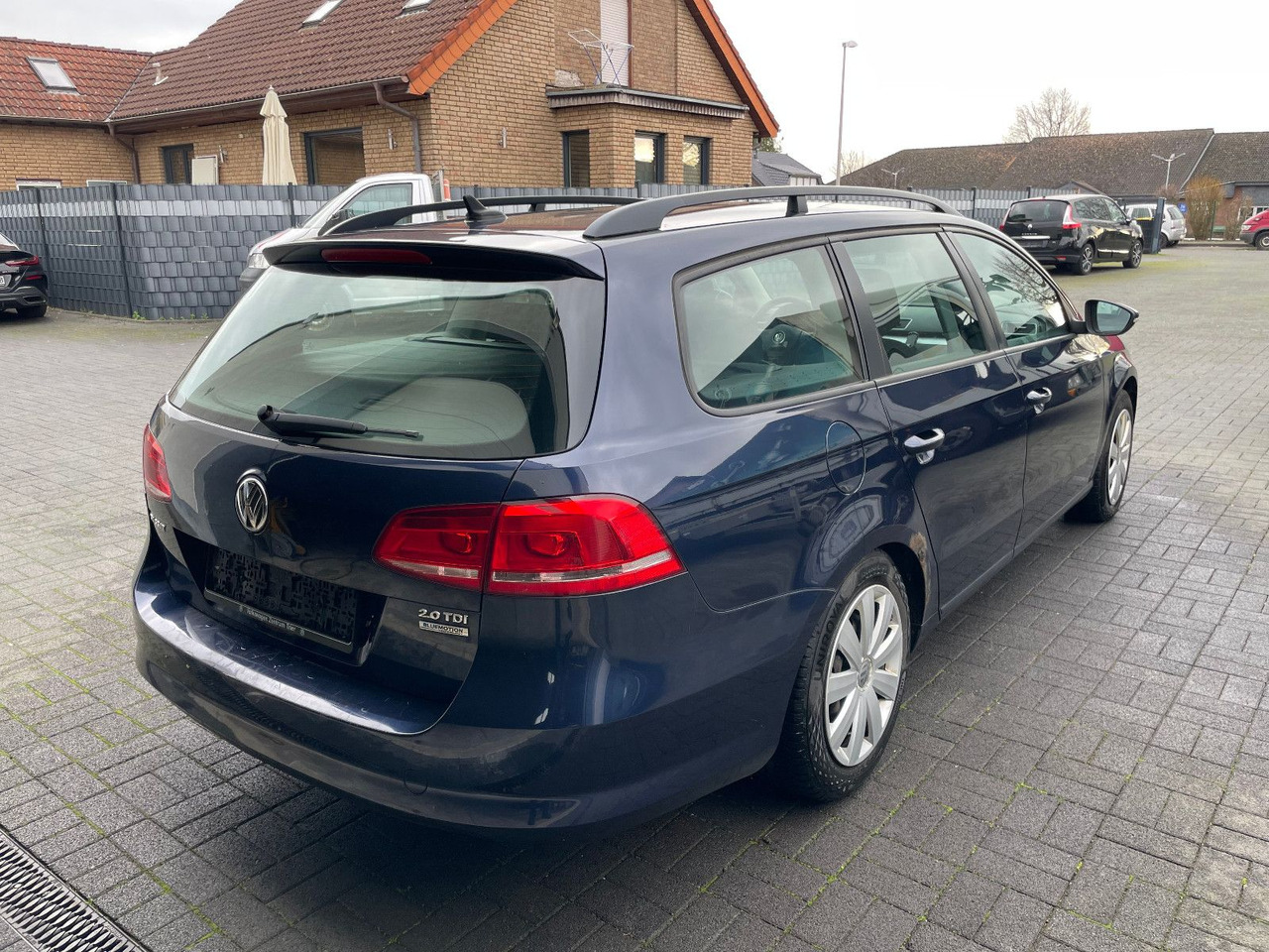 Volkswagen Passat Variant Trendline BlueMotion - Station wagon: picture 4 Volkswagen Passat Variant Trendline BlueMotion - Station wagon: picture 4