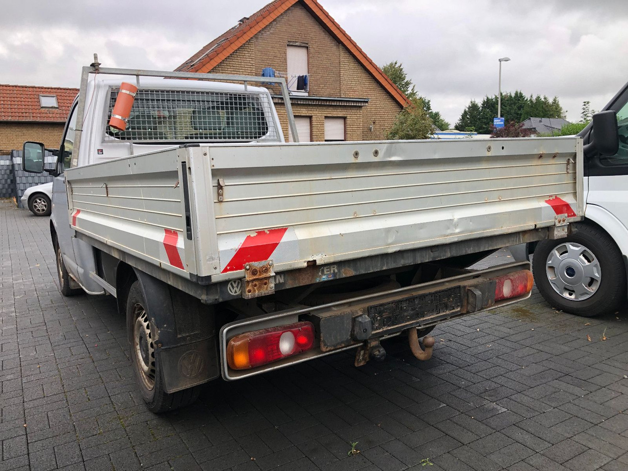 Volkswagen T5 1.9 TDI Transporter Pritsche - Flatbed van: picture 2 Volkswagen T5 1.9 TDI Transporter Pritsche - Flatbed van: picture 2