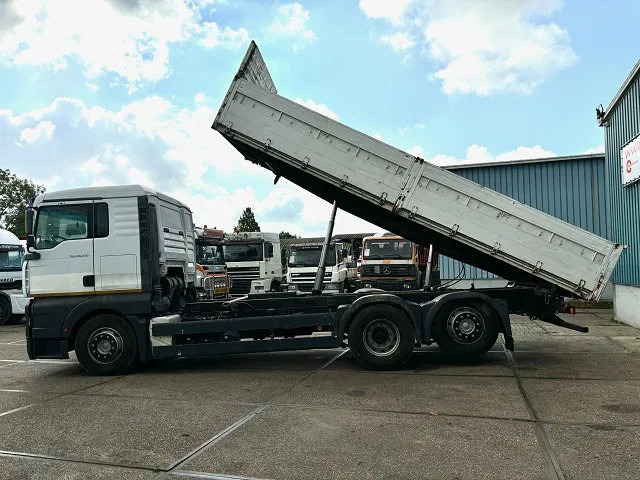MAN TGA 26.410 XL 6x2 KIPPER (6-CILINDER HEADS) (ZF16 MANUAL GEARBOX / LIFT-AXLE / HYDRAULIC KIT / AIRCONDITIONING) - Tipper: picture 5 MAN TGA 26.410 XL 6x2 KIPPER (6-CILINDER HEADS) (ZF16 MANUAL GEARBOX / LIFT-AXLE / HYDRAULIC KIT / AIRCONDITIONING) - Tipper: picture 5