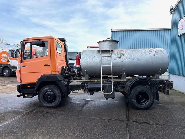 Mercedes-Benz 914 KO RHD 4x2 FULL STEEL TANK TRUCK (6-CILINDER ENGINE / MANUAL GEARBOX / FULL STEEL SUSPENSION) - Tank truck: picture 5 Mercedes-Benz 914 KO RHD 4x2 FULL STEEL TANK TRUCK (6-CILINDER ENGINE / MANUAL GEARBOX / FULL STEEL SUSPENSION) - Tank truck: picture 5