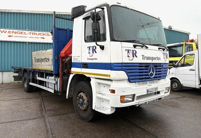 Mercedes-Benz Actros 2031 K WITH PALFINGER PK1101 CRANE (MANUAL GEARBOX / FULL STEEL SUSPENSION / REDUCTION AXLE / REMOTE CONTROL) - Crane truck: picture 2 Mercedes-Benz Actros 2031 K WITH PALFINGER PK1101 CRANE (MANUAL GEARBOX / FULL STEEL SUSPENSION / REDUCTION AXLE / REMOTE CONTROL) - Crane truck: picture 2
