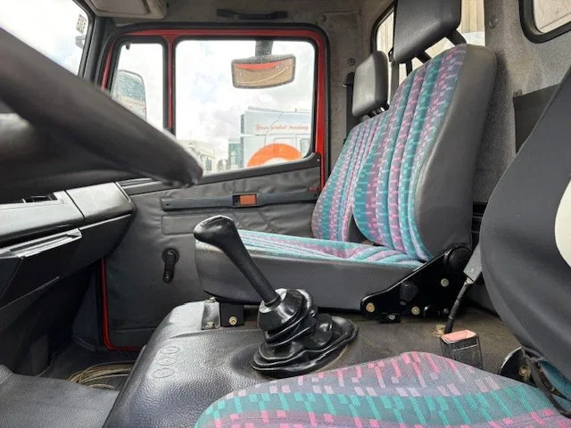 Dropside/ Flatbed truck Mercedes-Benz LK 814 (6-CILINDER) WITH OPEN (TENT) BOX & ALUMNIUM SIDE BORDS (MANUAL GEARBOX / 3TH SEAT IN CABIN): picture 9