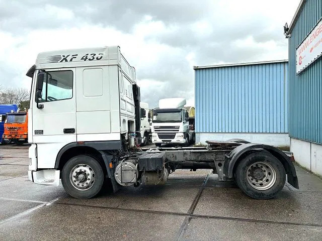 DAF 95.430 XF SPACECAB (EURO 3 / ZF16 MANUAL GEARBOX / ZF-INTARDER / AIRCONDITIONING) - Tractor unit: picture 5 DAF 95.430 XF SPACECAB (EURO 3 / ZF16 MANUAL GEARBOX / ZF-INTARDER / AIRCONDITIONING) - Tractor unit: picture 5