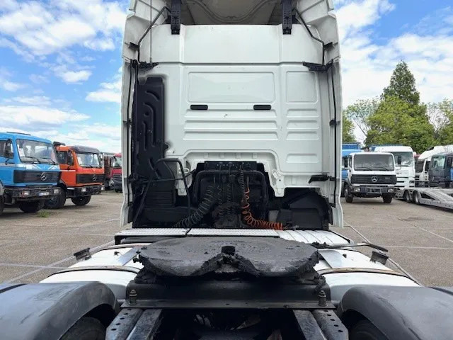 Tractor unit MAN TGX 18.440 BLS XLX (ZF16 MANUAL GEARBOX / 2x DIESELTANK / AIRCONDITIONING / ELECTRICAL MAINSWITCH / FRIDGE / EURO 6): picture 12