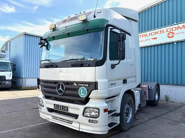 Mercedes-Benz Actros 1846 LS (MP2) (EPS WITH CLUTCH / RETARDER / 3-PEDALS/ AIRCONDITIONING / ETC) - Tractor unit: picture 1 Mercedes-Benz Actros 1846 LS (MP2) (EPS WITH CLUTCH / RETARDER / 3-PEDALS/ AIRCONDITIONING / ETC) - Tractor unit: picture 1