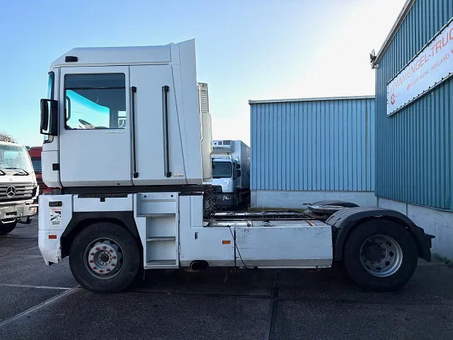 Renault Magnum 440 E-TECH (MACK ENGINE) (ZF16 MANUAL GEARBOX / AIRCONDITIONING / FRIDGE UNDER BED / 2x DIESELTANK) - Tractor unit: picture 5 Renault Magnum 440 E-TECH (MACK ENGINE) (ZF16 MANUAL GEARBOX / AIRCONDITIONING / FRIDGE UNDER BED / 2x DIESELTANK) - Tractor unit: picture 5