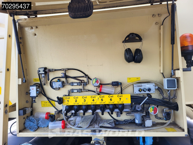 Tank truck DAF CF85.360 CF 6X2 NL-Truck Welgro M13250 26m3 silo Lift-Steering Axle Euro 5: picture 14 Tank truck DAF CF85.360 CF 6X2 NL-Truck Welgro M13250 26m3 silo Lift-Steering Axle Euro 5: picture 14