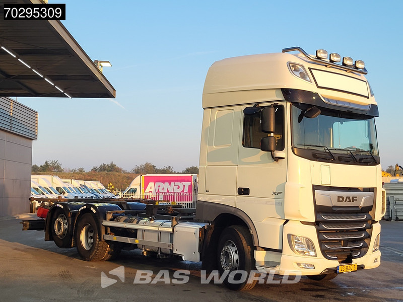 DAF XF 450 XF 6X2 NL-Truck Retarder 2xTanks Lift-axle Standairco ACC Euro 6 - Container transporter/ Swap body truck: picture 3 DAF XF 450 XF 6X2 NL-Truck Retarder 2xTanks Lift-axle Standairco ACC Euro 6 - Container transporter/ Swap body truck: picture 3