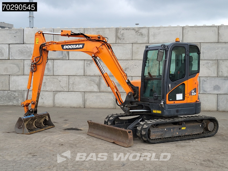 Doosan DX62 R-3 3 BUCKETS - A/C - Mini excavator: picture 2 Doosan DX62 R-3 3 BUCKETS - A/C - Mini excavator: picture 2