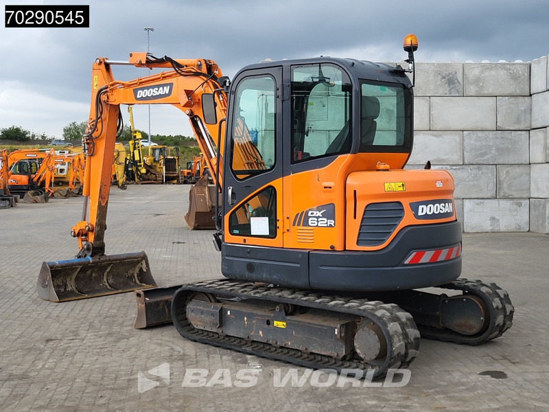 Doosan DX62 R-3 3 BUCKETS - A/C - Mini excavator: picture 5 Doosan DX62 R-3 3 BUCKETS - A/C - Mini excavator: picture 5
