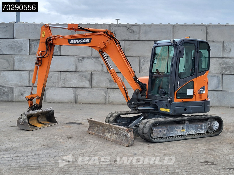 Doosan DX63-3 3 BUCKETS - A/C - Mini excavator: picture 2 Doosan DX63-3 3 BUCKETS - A/C - Mini excavator: picture 2