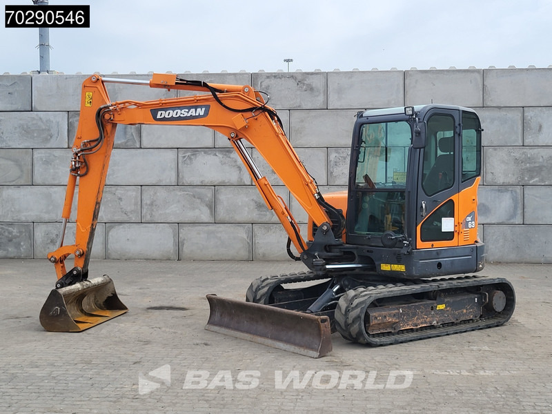 Doosan DX63-3 - Mini excavator: picture 3 Doosan DX63-3 - Mini excavator: picture 3