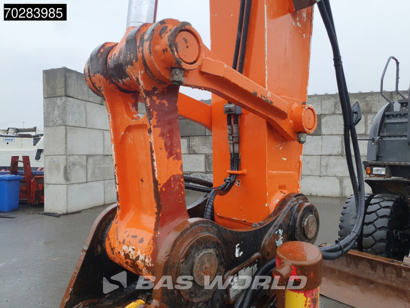 Wheel excavator Hitachi ZX140W -3 OUTRIGGERS - ROTOTILT: picture 13