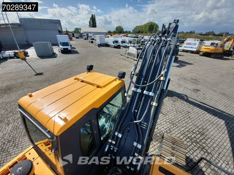 New Crawler excavator Hyundai R210: picture 13