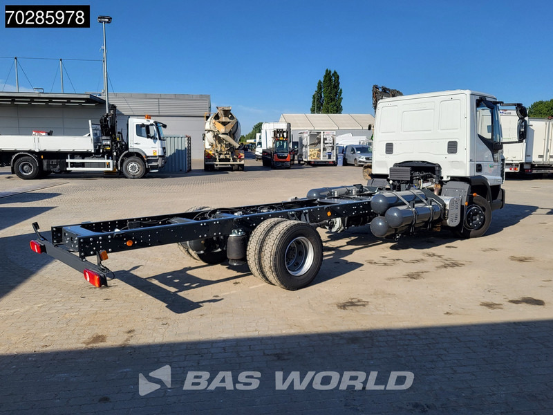 New Cab chassis truck Iveco 120-210L 4X2 NEW 12tons chassis! CNG Engine TELMA Retarder Manual Euro 6: picture 5 New Cab chassis truck Iveco 120-210L 4X2 NEW 12tons chassis! CNG Engine TELMA Retarder Manual Euro 6: picture 5