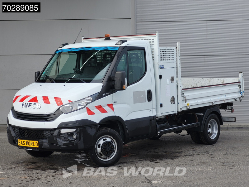 Iveco Daily 35C16 Kipper met Kraan Dubbellucht 3,5t Trekhaak Airco Cruise Camera Euro6 Crane Kran Kranwagen 2m3 A/C Towbar Cruise control - Tipper van: picture 2 Iveco Daily 35C16 Kipper met Kraan Dubbellucht 3,5t Trekhaak Airco Cruise Camera Euro6 Crane Kran Kranwagen 2m3 A/C Towbar Cruise control - Tipper van: picture 2