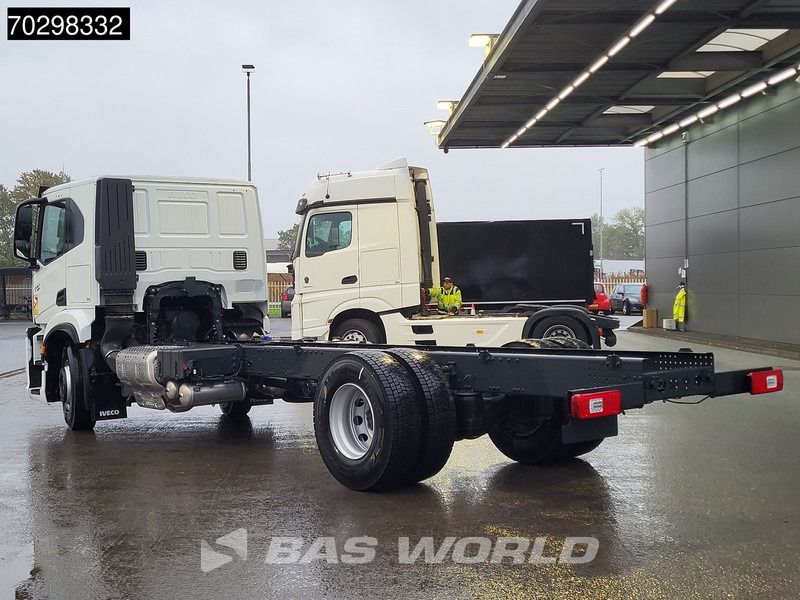 Iveco S-Way 340 4X2 NEW chassis! Automatic Navi ACC LED Euro 6 - Cab chassis truck: picture 2 Iveco S-Way 340 4X2 NEW chassis! Automatic Navi ACC LED Euro 6 - Cab chassis truck: picture 2