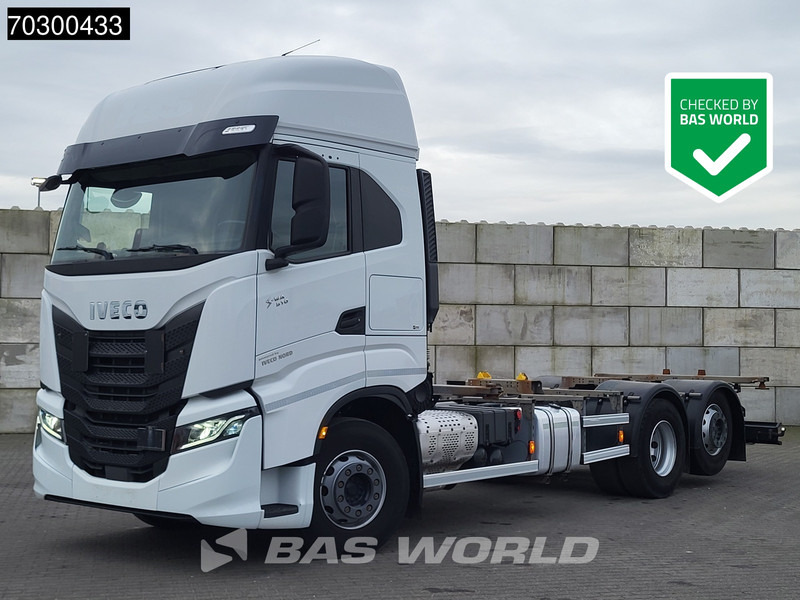 Iveco S-Way 510 6X2 Retarder Full Air Lift Axle BDF Euro 6 - Container transporter/ Swap body truck: picture 1 Iveco S-Way 510 6X2 Retarder Full Air Lift Axle BDF Euro 6 - Container transporter/ Swap body truck: picture 1