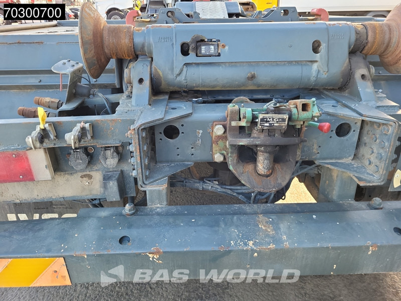 Hook lift truck Iveco Stralis 460 Stralis 6X2 20 tons Dalby XHM3C20K Containersystem Lift-Axle Manual Euro 6: picture 7 Hook lift truck Iveco Stralis 460 Stralis 6X2 20 tons Dalby XHM3C20K Containersystem Lift-Axle Manual Euro 6: picture 7