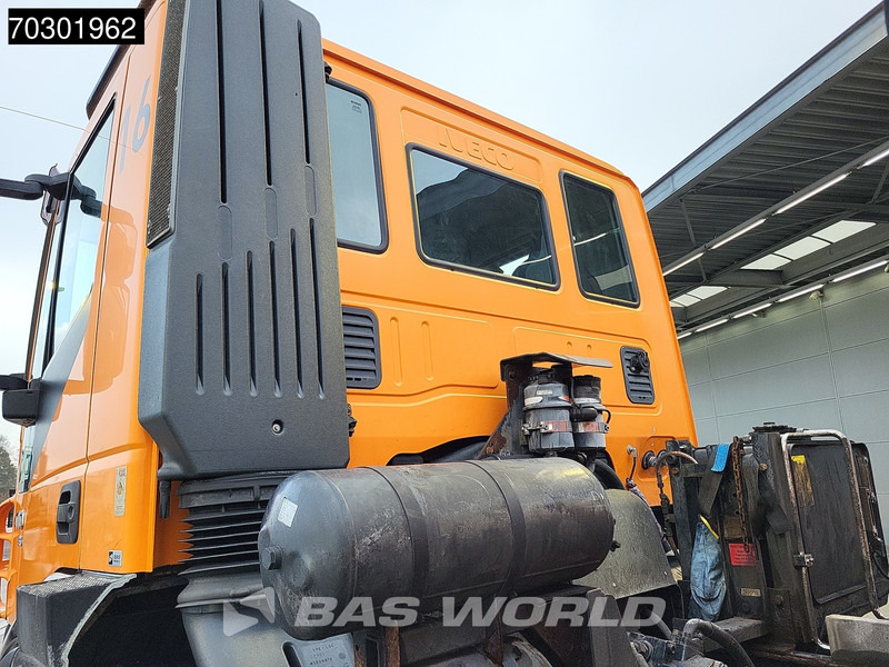 Iveco Trakker 410 6X4 5m3 Meiller 3-way tipper Lift+Steering axle Big-Axle Euro 5 - Tipper: picture 3 Iveco Trakker 410 6X4 5m3 Meiller 3-way tipper Lift+Steering axle Big-Axle Euro 5 - Tipper: picture 3