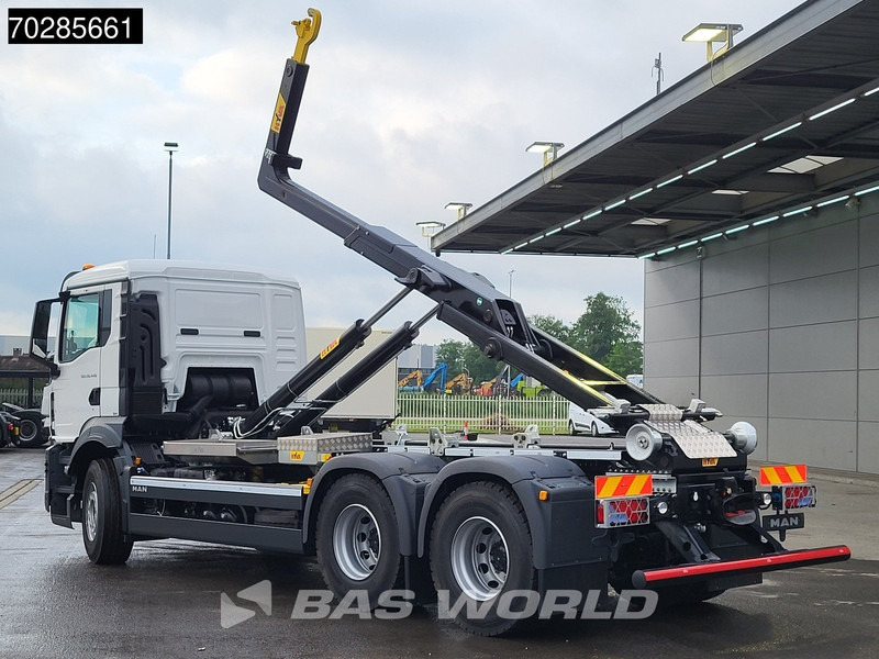 MAN TGS 26.440 6X4 NEW HYVA H20-60S Automatic Steelsuspension Euro 6 - Hook lift truck: picture 2 MAN TGS 26.440 6X4 NEW HYVA H20-60S Automatic Steelsuspension Euro 6 - Hook lift truck: picture 2
