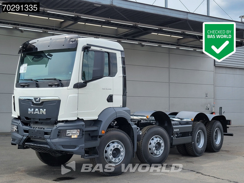 MAN TGS 41.400 8X4 New 8x4 chassis Engine PTO Steelsuspension Big-Axle Manual Euro 2 - Cab chassis truck: picture 1 MAN TGS 41.400 8X4 New 8x4 chassis Engine PTO Steelsuspension Big-Axle Manual Euro 2 - Cab chassis truck: picture 1