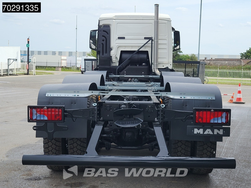 New Cab chassis truck MAN TGS 41.400 8X4 New 8x4 chassis Engine PTO Steelsuspension Big-Axle Manual Euro 2: picture 10
