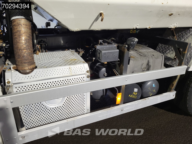 Mercedes-Benz Actros 2655 Actros 6X4 V8 Retarder Big-Axle Steelsuspension 11m3 Euro 5 on lease Mercedes-Benz Actros 2655 Actros 6X4 V8 Retarder Big-Axle Steelsuspension 11m3 Euro 5: picture 17 Mercedes-Benz Actros 2655 Actros 6X4 V8 Retarder Big-Axle Steelsuspension 11m3 Euro 5 on lease Mercedes-Benz Actros 2655 Actros 6X4 V8 Retarder Big-Axle Steelsuspension 11m3 Euro 5: picture 17