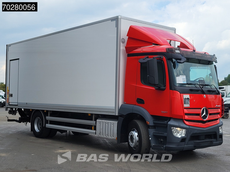 Mercedes-Benz Antos 1827 4X2 19tonner 2000kg Ladebordwand Automatic Euro 6 - Box truck: picture 5 Mercedes-Benz Antos 1827 4X2 19tonner 2000kg Ladebordwand Automatic Euro 6 - Box truck: picture 5