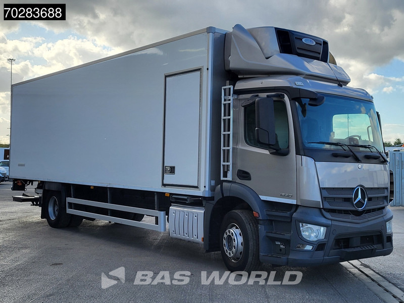 Mercedes-Benz Antos 1830 4X2 Laadklep Koelmotor Euro 6 - Refrigerator truck: picture 3 Mercedes-Benz Antos 1830 4X2 Laadklep Koelmotor Euro 6 - Refrigerator truck: picture 3