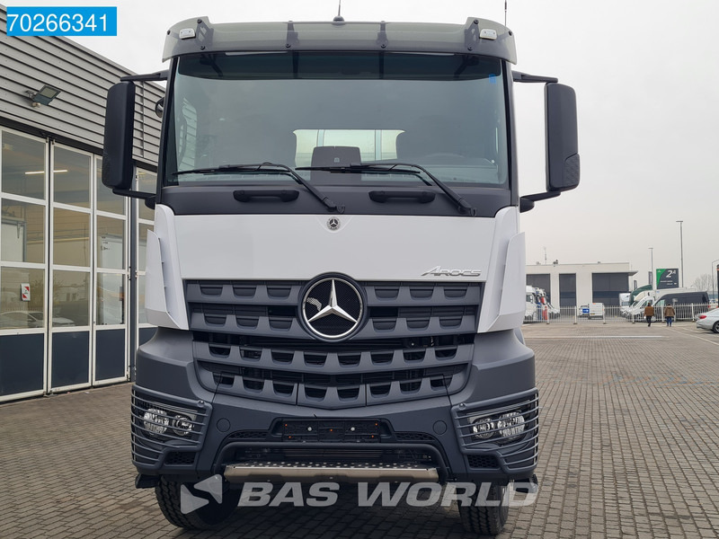 Mercedes-Benz Arocs 4142 8X4 NEW Remmel mixer 10m3 Big-Axle Steelsuspension Euro 3 - Concrete mixer truck: picture 5 Mercedes-Benz Arocs 4142 8X4 NEW Remmel mixer 10m3 Big-Axle Steelsuspension Euro 3 - Concrete mixer truck: picture 5