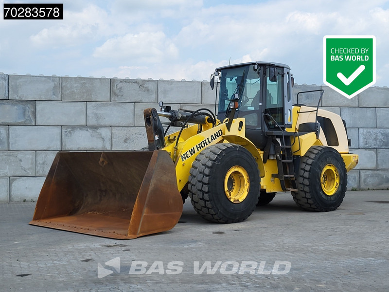 New Holland W270 - Wheel loader: picture 1 New Holland W270 - Wheel loader: picture 1