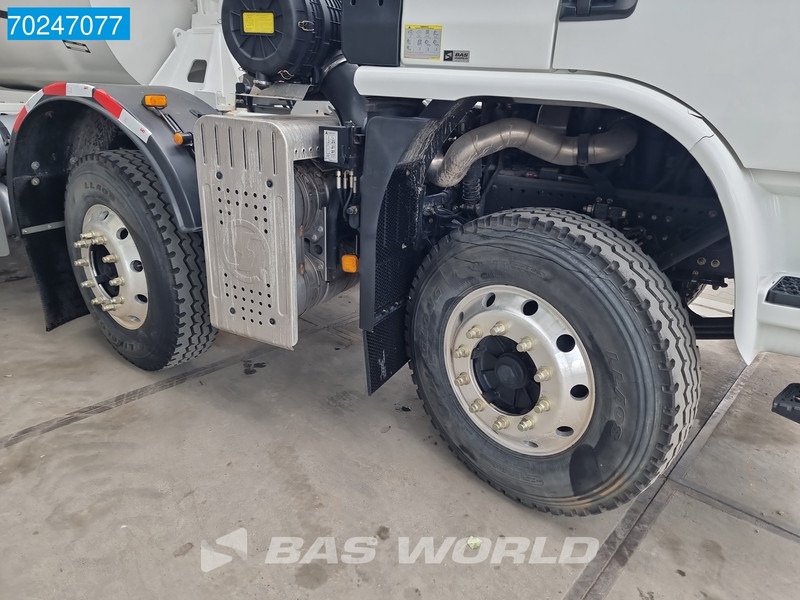 New Concrete mixer truck SHACMAN L3000 8X4 NEW 8m3 Liebherr Mixer Big Axle Steel suspension: picture 13