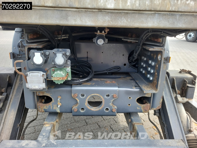 Box truck Scania P410 6X2 NL-Truck Lift+steering Axle Automatic Xenon Euro 6: picture 15 Box truck Scania P410 6X2 NL-Truck Lift+steering Axle Automatic Xenon Euro 6: picture 15