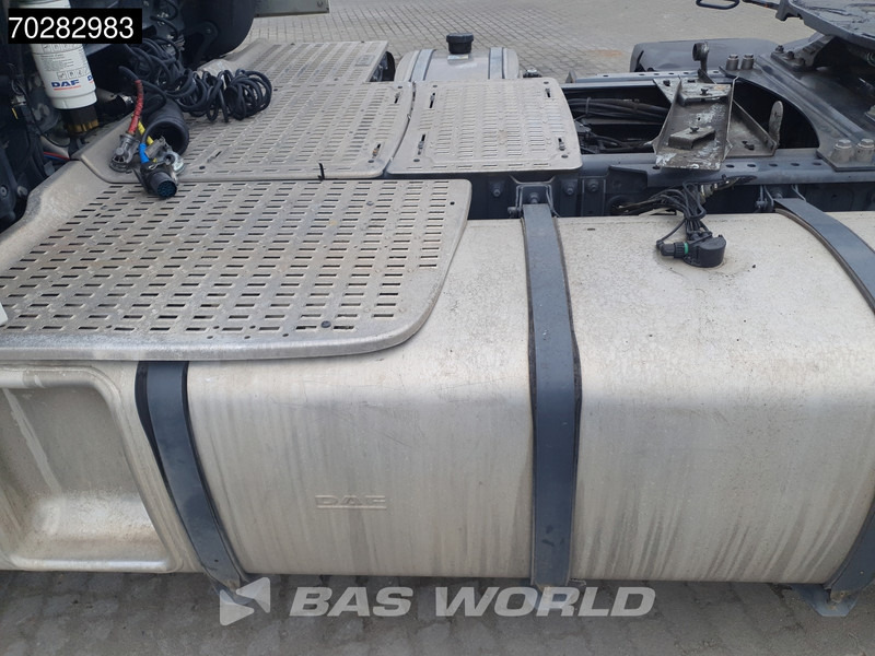 Tractor unit DAF XF 480 4X2 Retarder Standklima Hydrauliek ACC Euro 6: picture 12