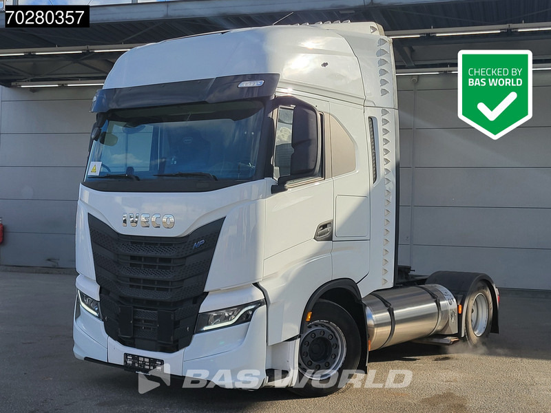Iveco S-Way 460 4X2 Retarder 2xTanks LNG Standklima LED Navi ACC Euro 6 - Tractor unit: picture 1 Iveco S-Way 460 4X2 Retarder 2xTanks LNG Standklima LED Navi ACC Euro 6 - Tractor unit: picture 1