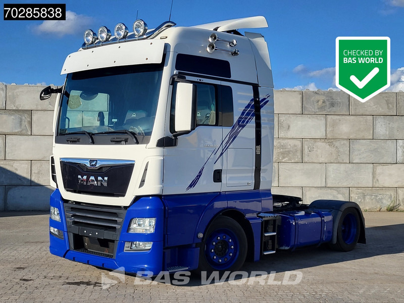Tractor unit MAN TGX 18.500 4X2 Mega XXL Retarder Standklima 2xTanks ACC Euro 6: picture 1