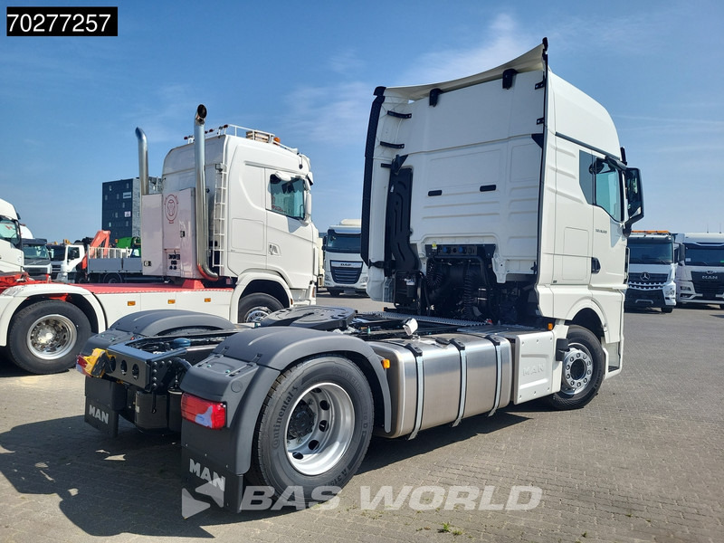 MAN TGX 18.520 4X2 NEW! GX Retarder 2x Tanks Standklima ACC - Tractor unit: picture 5 MAN TGX 18.520 4X2 NEW! GX Retarder 2x Tanks Standklima ACC - Tractor unit: picture 5