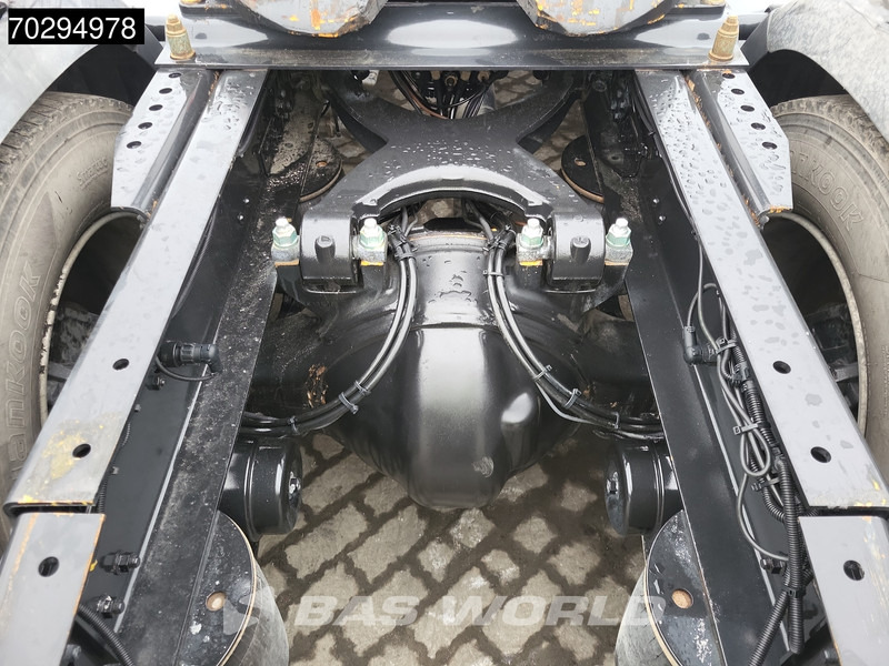 Tractor unit MAN TGX 18.580 4X2 Full-Air Retarder Leder Standairco 2xTanks Navi Xenon ACC Euro 6: picture 18 Tractor unit MAN TGX 18.580 4X2 Full-Air Retarder Leder Standairco 2xTanks Navi Xenon ACC Euro 6: picture 18