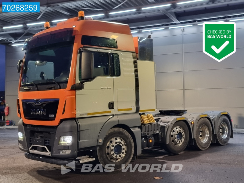 MAN TGX 33.580 8X4 160T Retarder XXL Lift+Lenkachse Standklima ACC Xenon - Tractor unit: picture 1 MAN TGX 33.580 8X4 160T Retarder XXL Lift+Lenkachse Standklima ACC Xenon - Tractor unit: picture 1