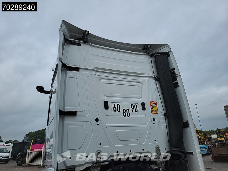 Mercedes-Benz Actros 1853 4X2 StreamSpace Retarder 2x Tanks Standairco Xenon Euro 6 - Tractor unit: picture 5 Mercedes-Benz Actros 1853 4X2 StreamSpace Retarder 2x Tanks Standairco Xenon Euro 6 - Tractor unit: picture 5
