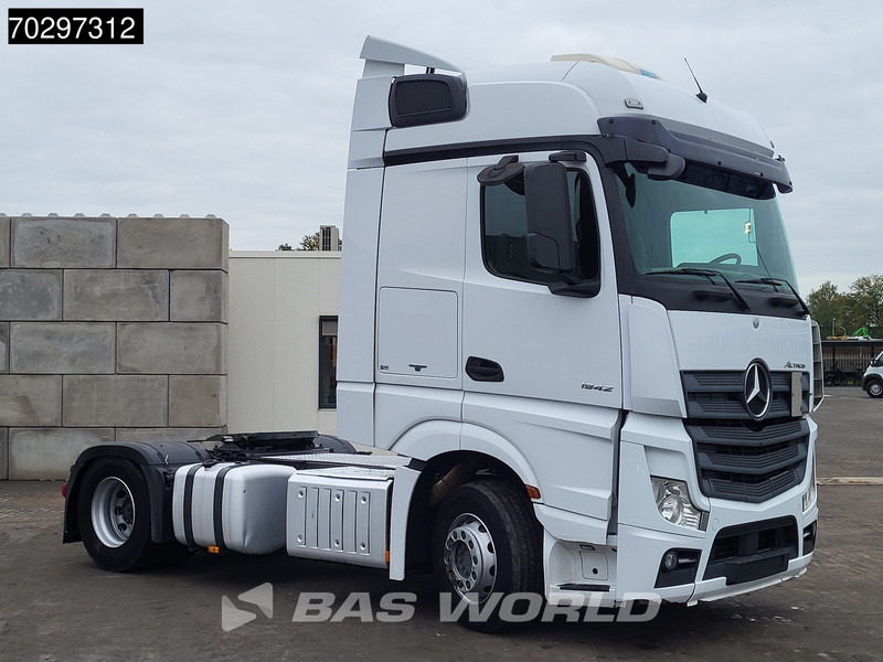 Mercedes-Benz Actros 1942 4X2 BigSpace 2x Tanks - Tractor unit: picture 3 Mercedes-Benz Actros 1942 4X2 BigSpace 2x Tanks - Tractor unit: picture 3