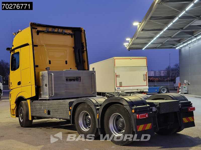Mercedes-Benz Actros 3353 Actros 6X4 Big-Axle Mirror cam 2X Tanks Navi Xenon - Tractor unit: picture 2 Mercedes-Benz Actros 3353 Actros 6X4 Big-Axle Mirror cam 2X Tanks Navi Xenon - Tractor unit: picture 2