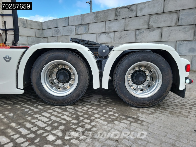 Tractor unit Scania R590 R 6X4 Full-Air Retarder Standklima Leather LED: picture 13