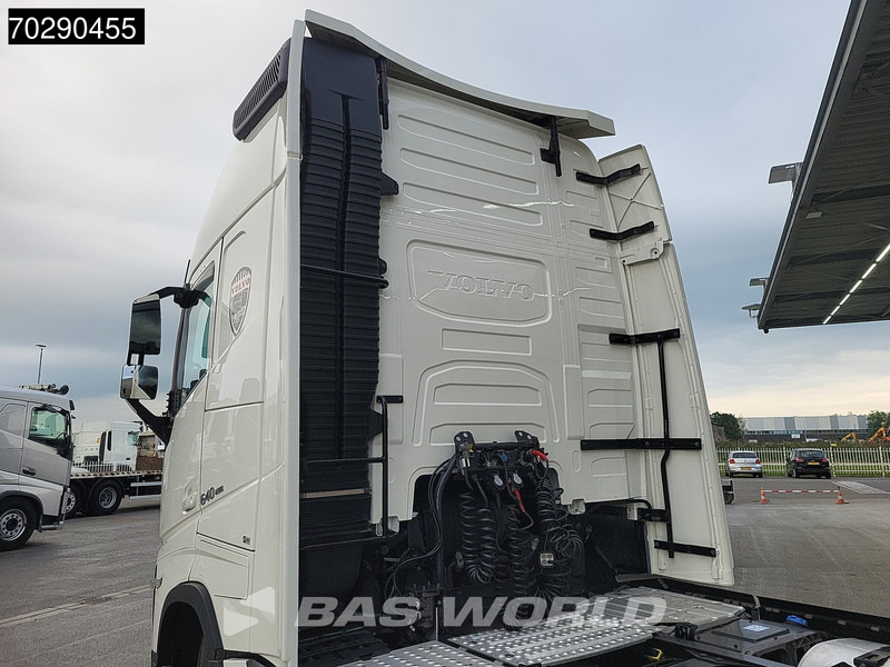 Volvo FH 460 4X2 XL Retarder I-ParkCool 2xTanks - Tractor unit: picture 5 Volvo FH 460 4X2 XL Retarder I-ParkCool 2xTanks - Tractor unit: picture 5